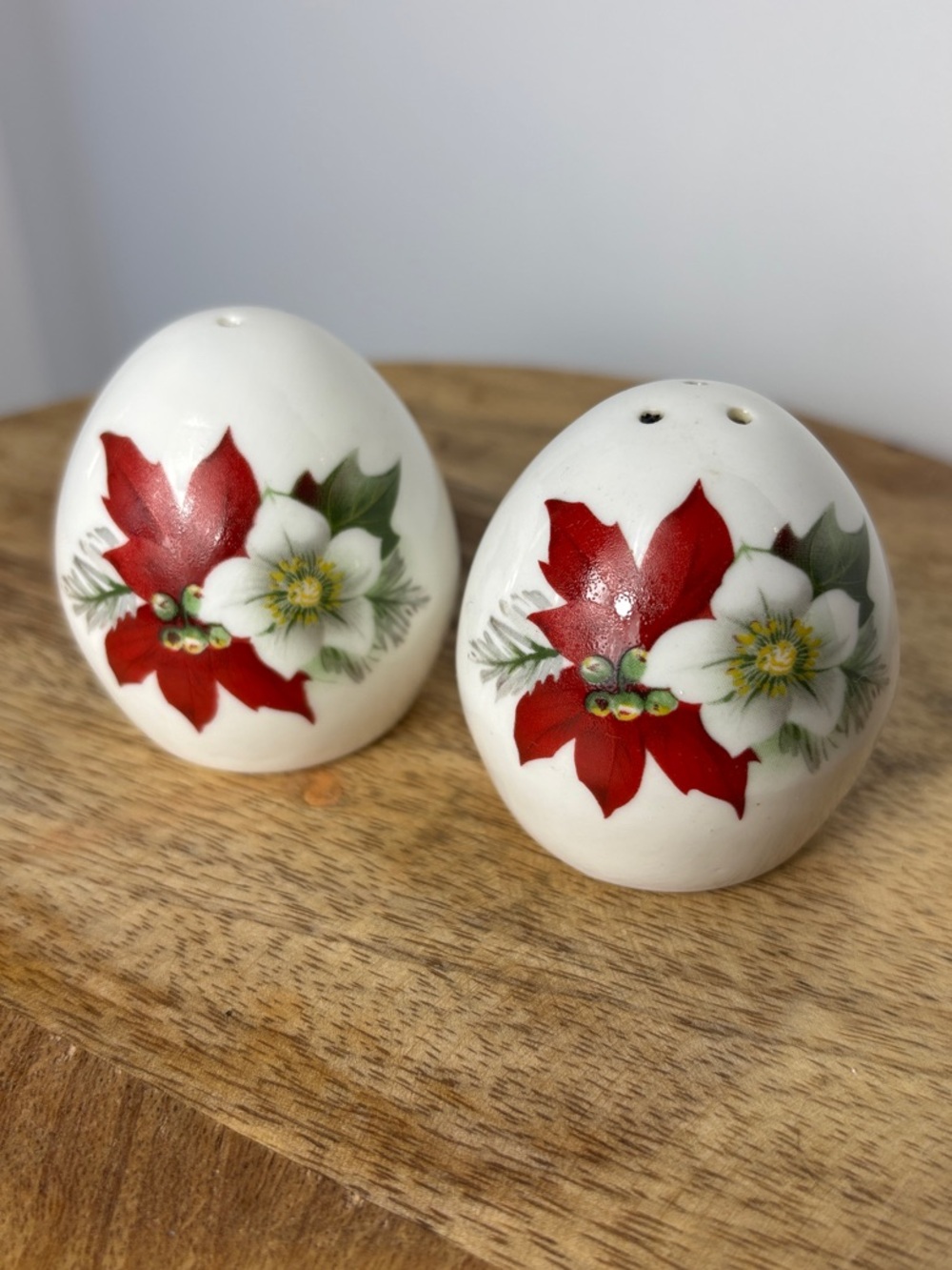 Vintage Sandford Holiday Poinsettia egg-shaped salt and pepper shakers